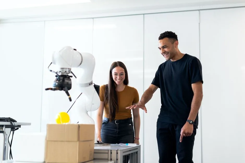 Illustration of an agentic AI engineer designing automated inventory and pricing workflows for e‑commerce platforms, targeting mid‑market brands seeking scalable AI automation