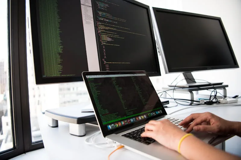 Qwen3.7-Max de Alibaba agente IA autónomo en centro de datos — ejecución 35 horas sin supervisión para estrategia IA empresarial
