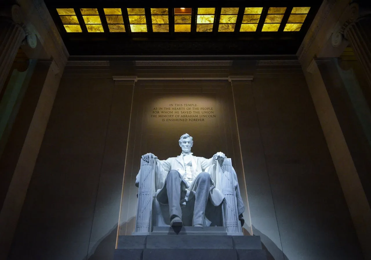 US Capitol building representing federal CAISI pre-release testing of frontier AI models from Google DeepMind Microsoft xAI