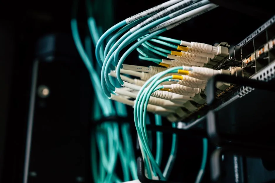 Sala server enterprise con rack dati — architettura MCP server per operazioni di brand basate su AI