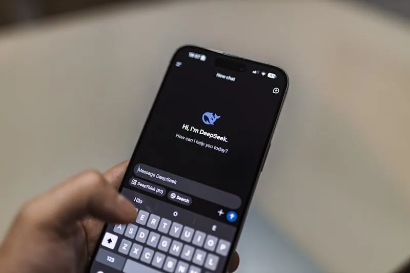 Klarna ChatGPT AI Shopping Search interface on smartphone — brand visibility and GEO strategy for e-commerce 2026