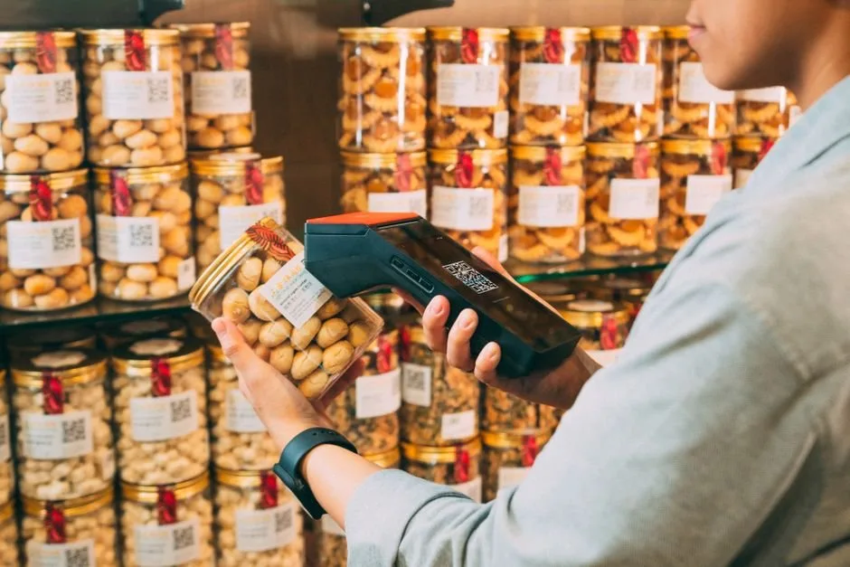 A retail manager analyzing structured product data on a dashboard to optimize AI search visibility for e-commerce brands.