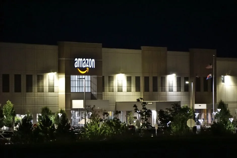 A digital dashboard displaying Amazon Vendor Central Brand Analytics reports to help brand managers optimize their retail advertising strategy.